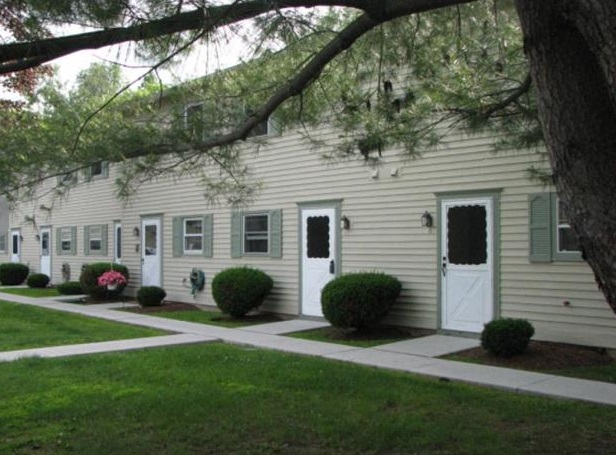 29 Densmore Dr