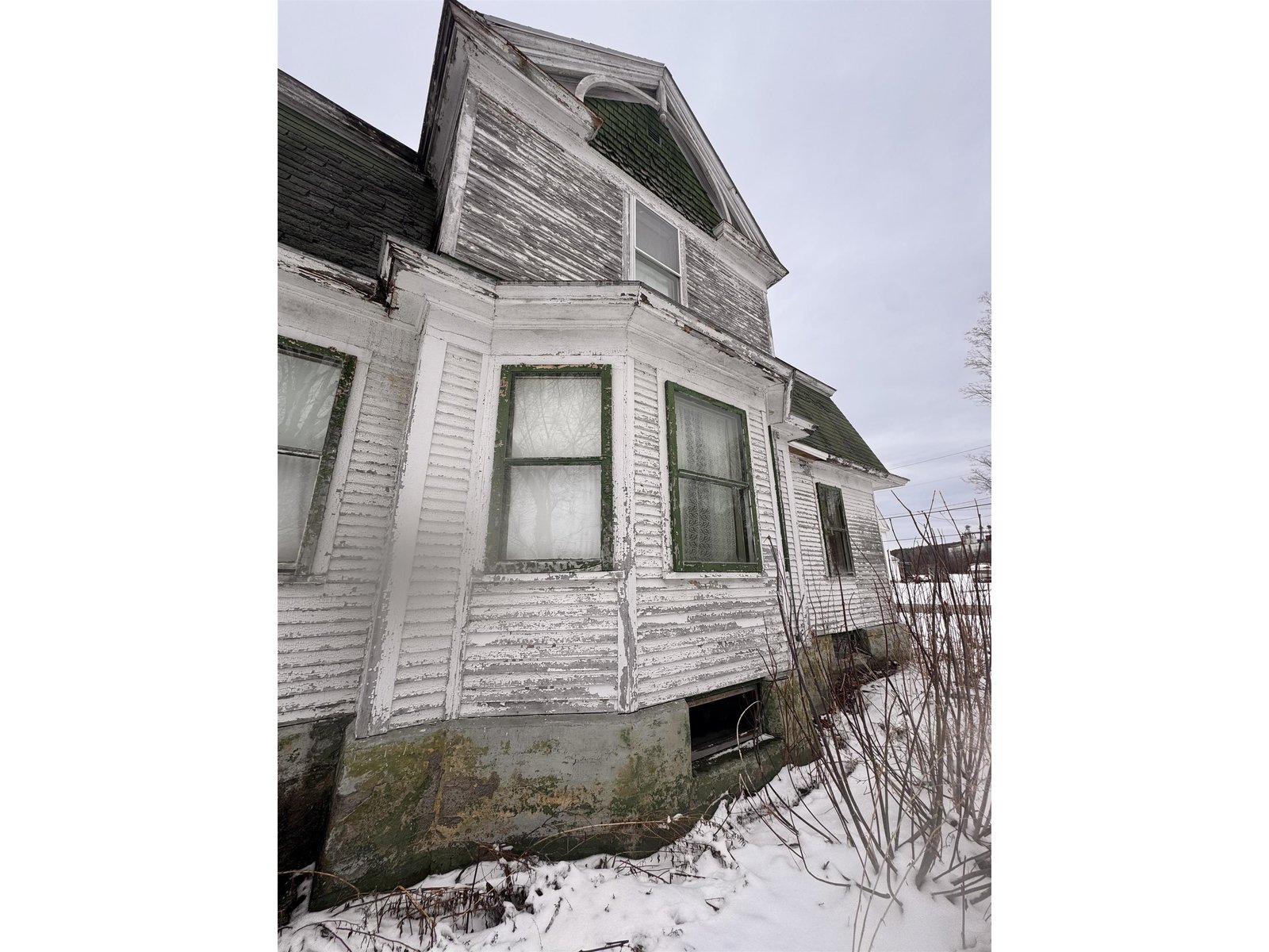 29 dewey Street