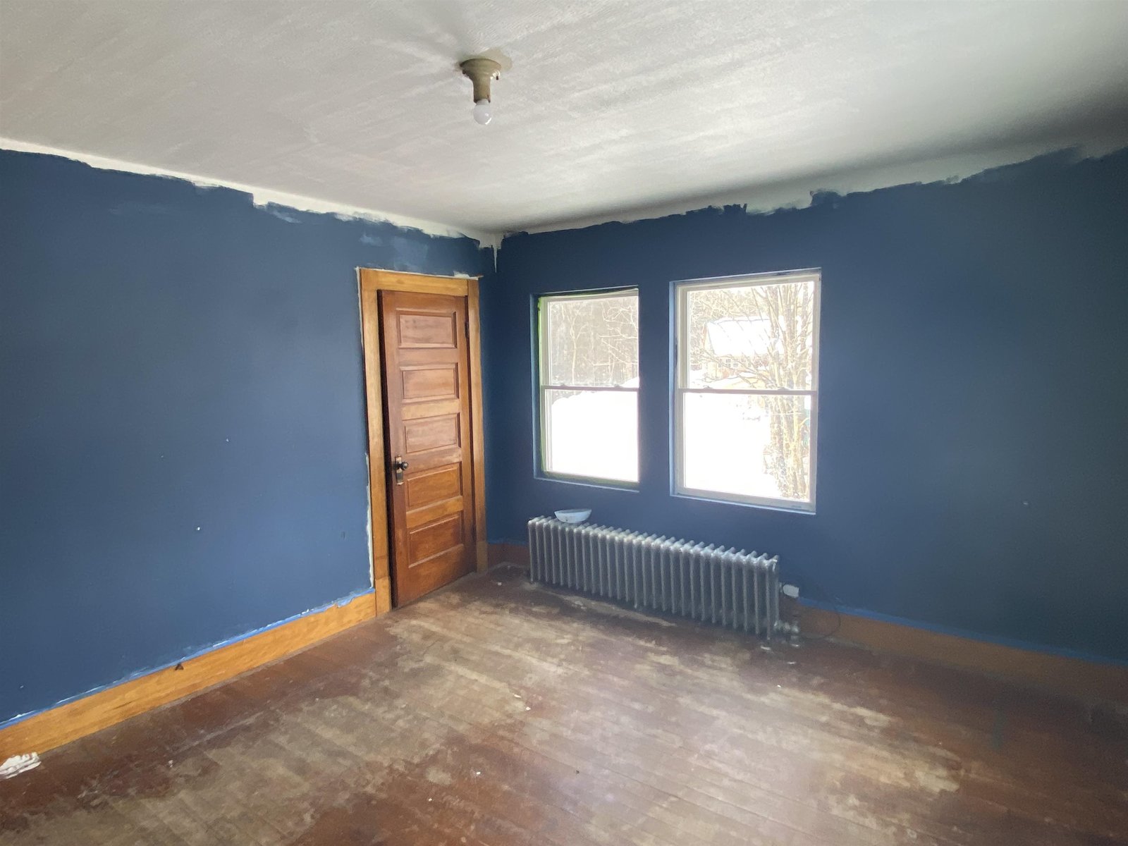 2nd floor bedroom