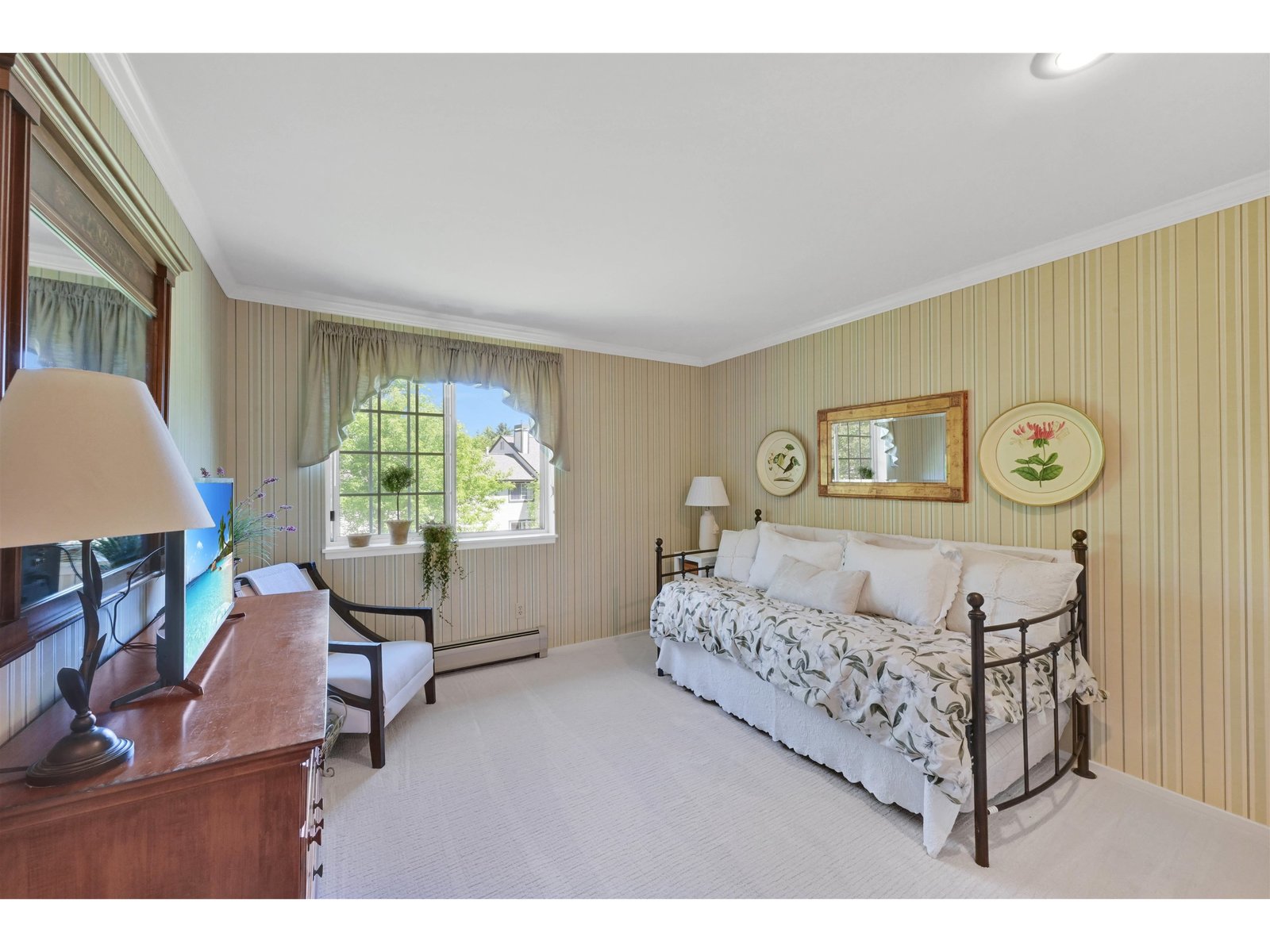 29 Lake Forest Drive