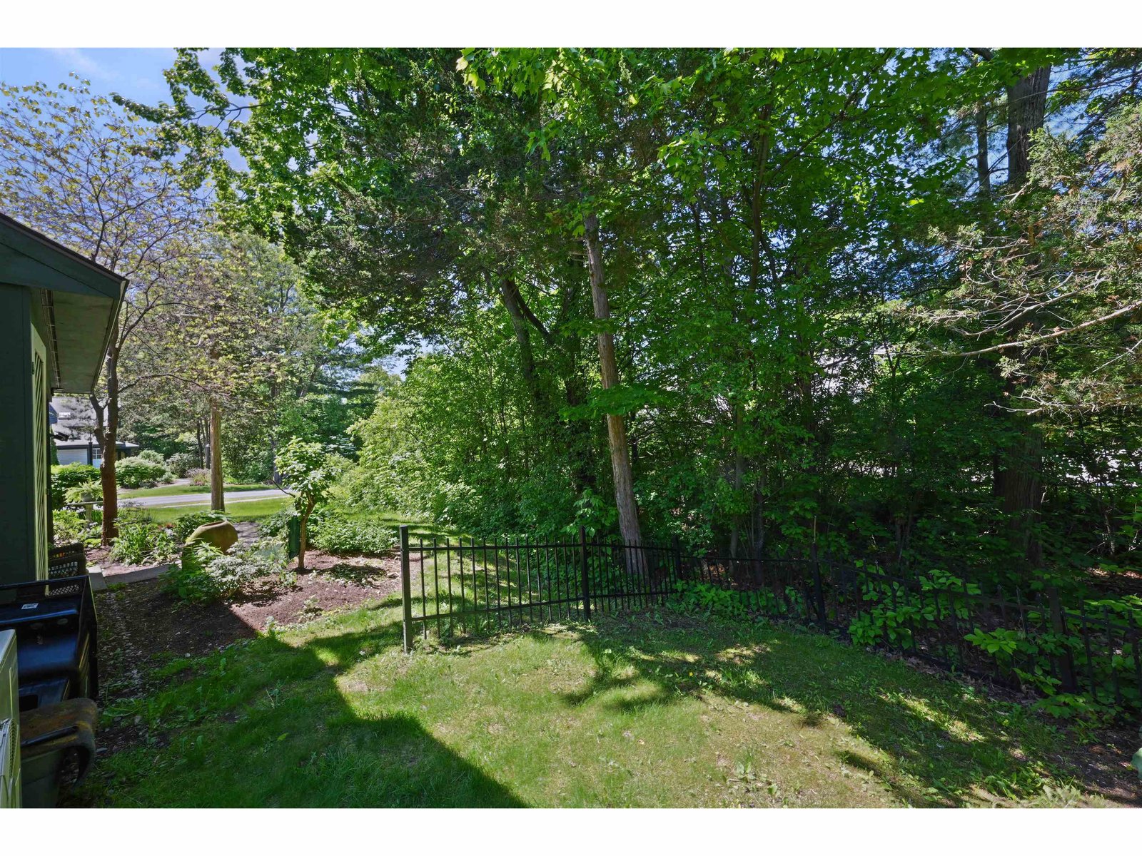 29 Lake Forest Drive