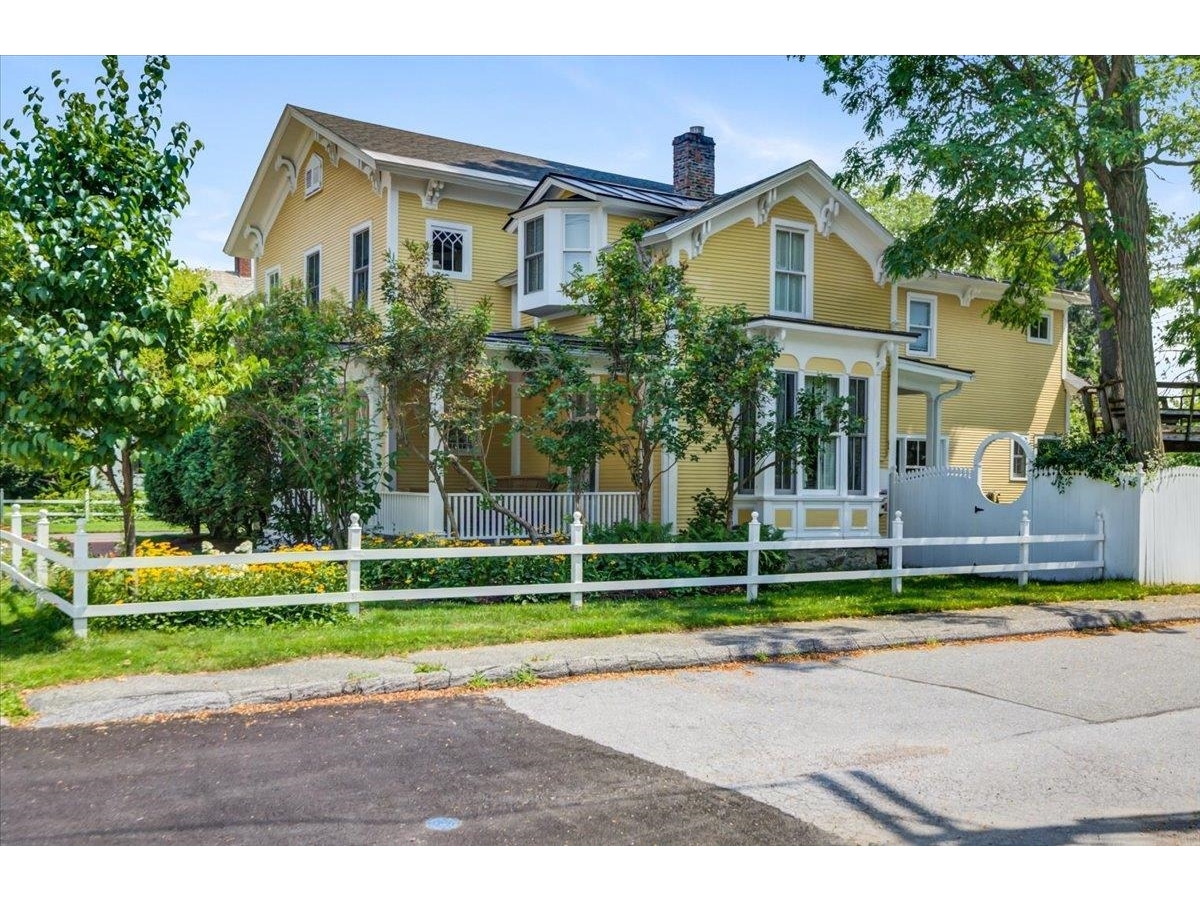 29 Maple Street