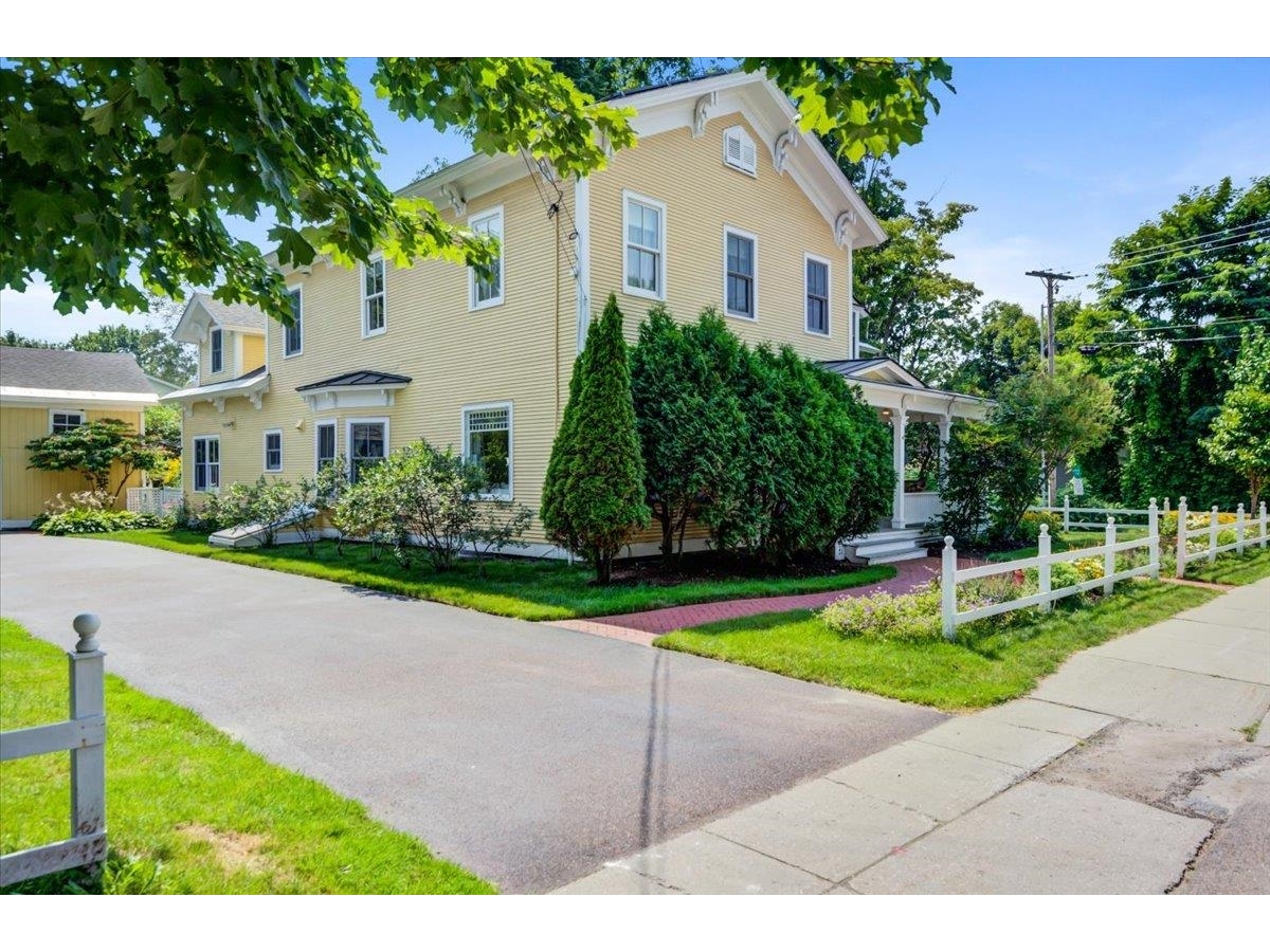 29 Maple Street