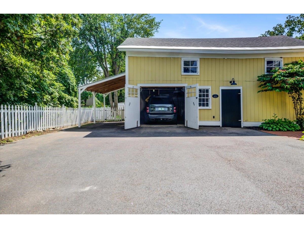 29 Maple Street