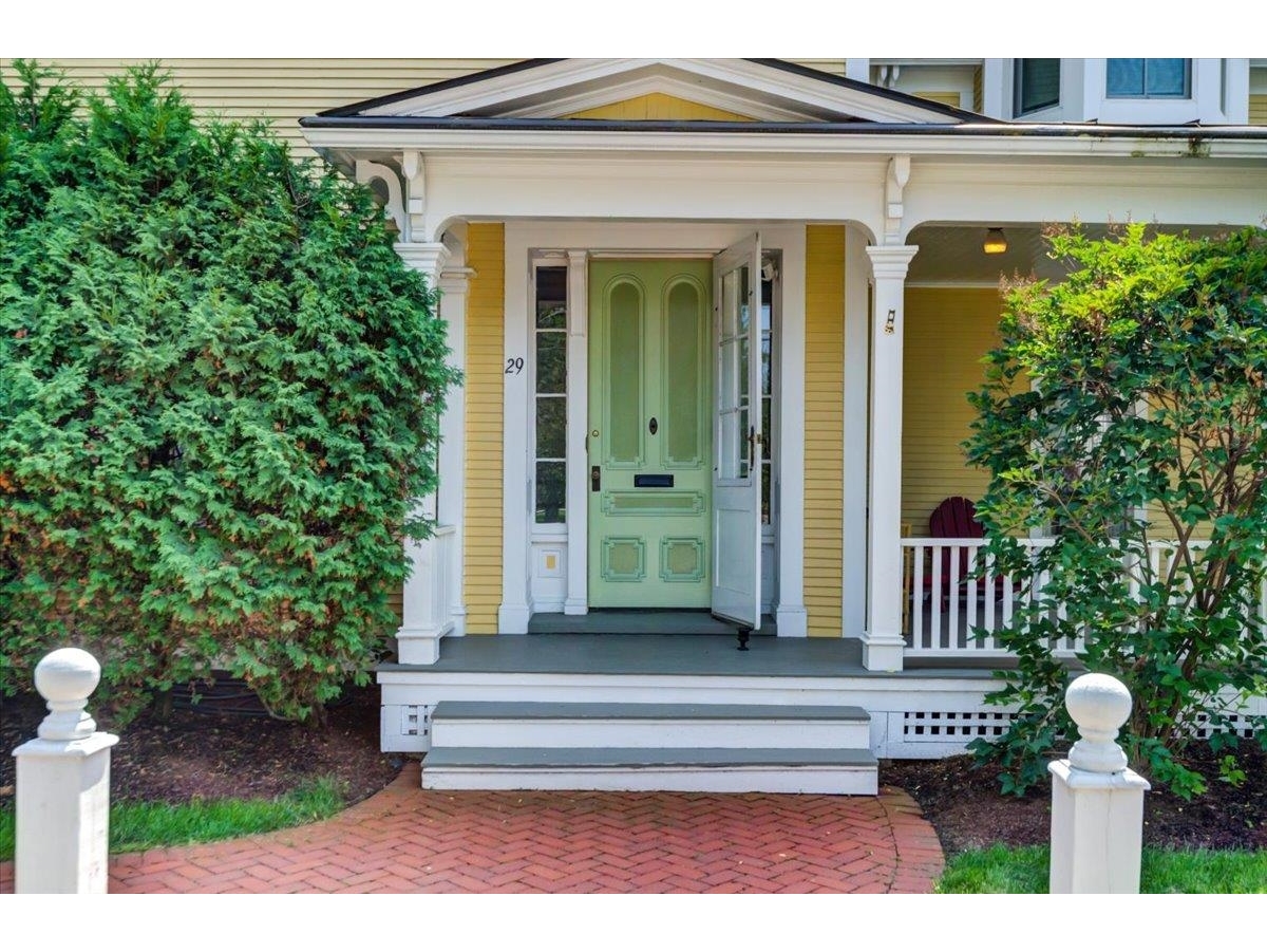 29 Maple Street