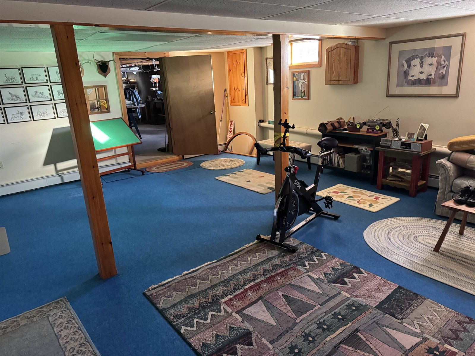 Spacious faily room