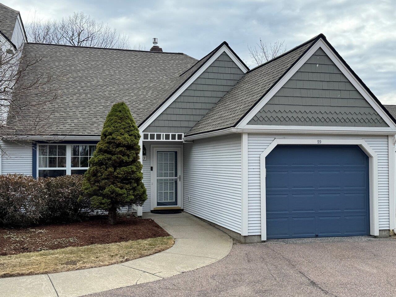 29 Northshore Drive, Burlington