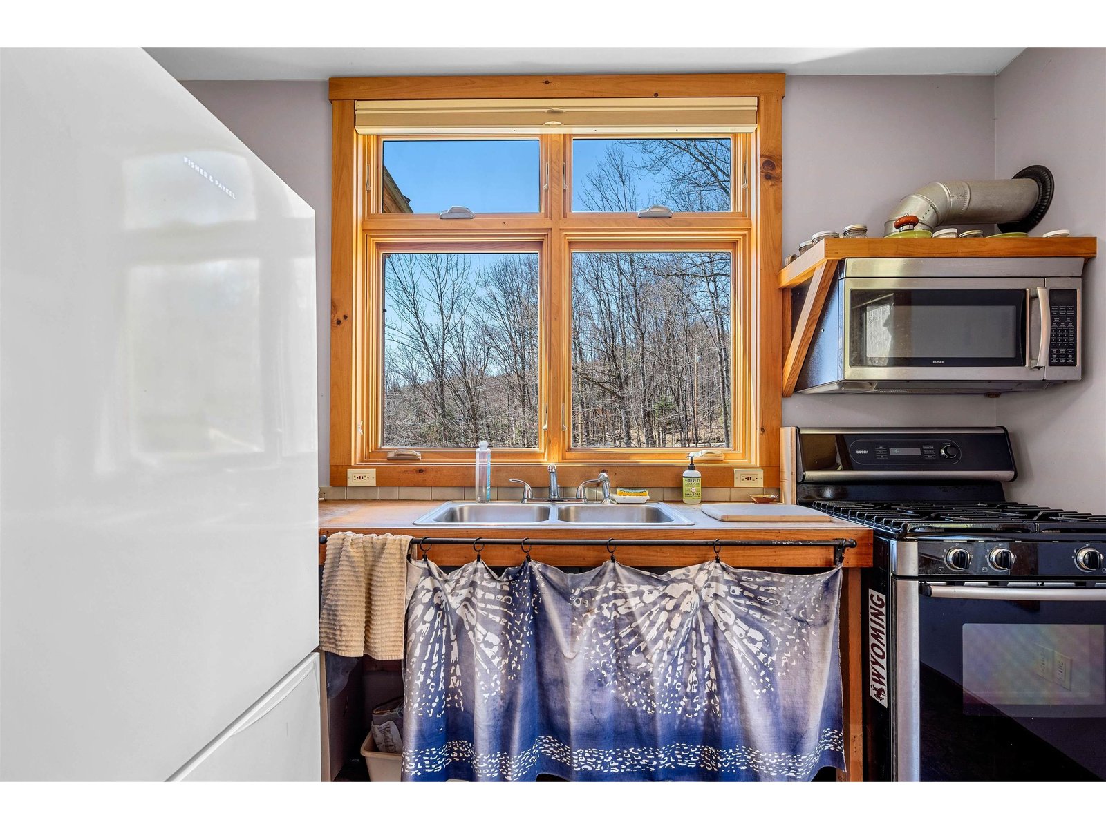 29 Schoolhouse Brook Lane