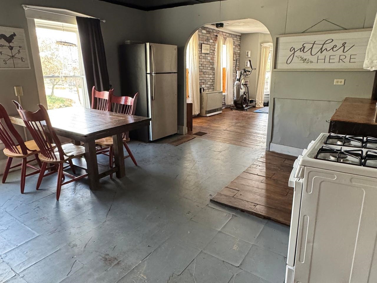 Kitchen (2-Bed Apartment)
