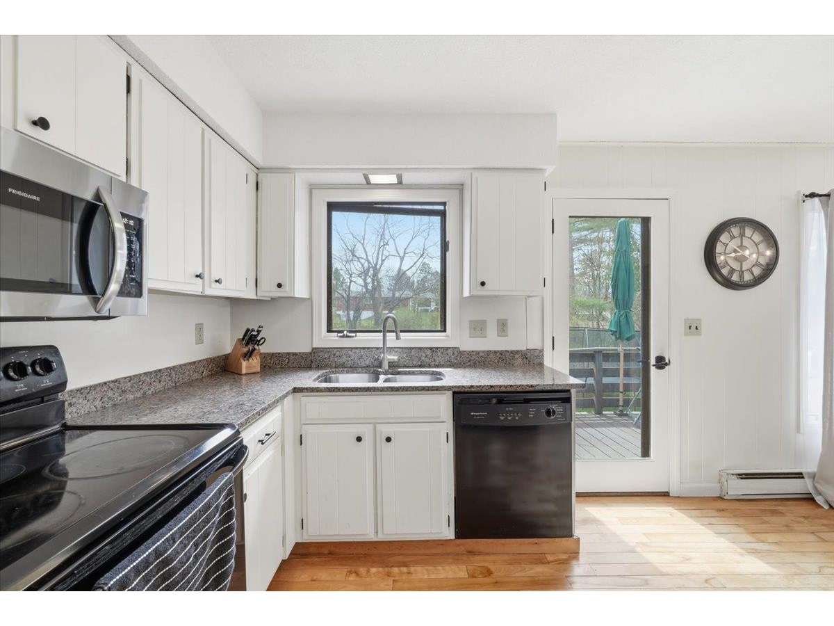 290 Collamer Circle
