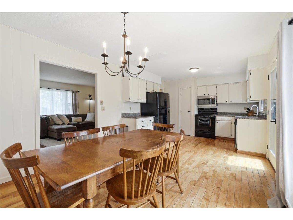 290 Collamer Circle