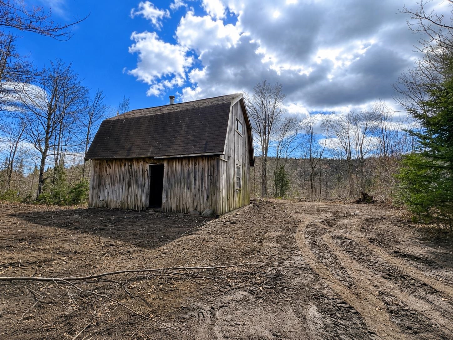 2900 Old Duck Pond Road