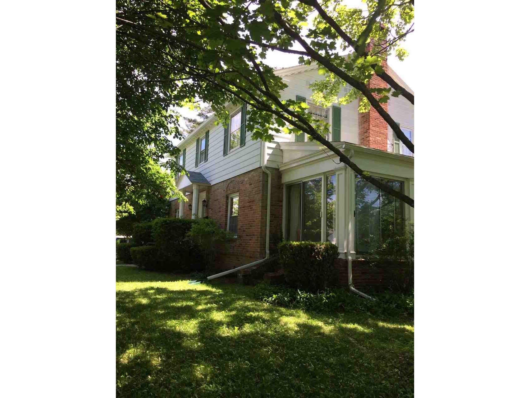 292 Chipman Park