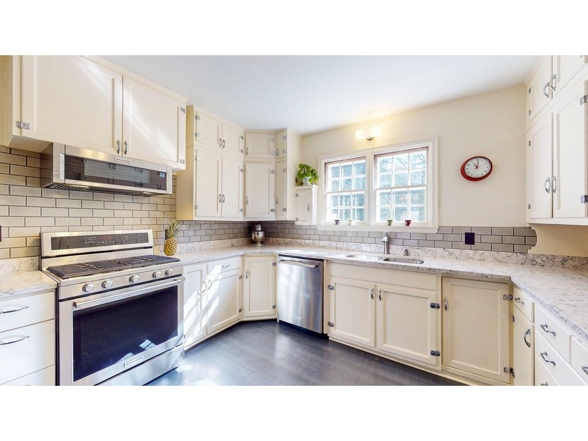 292 Chipman Park
