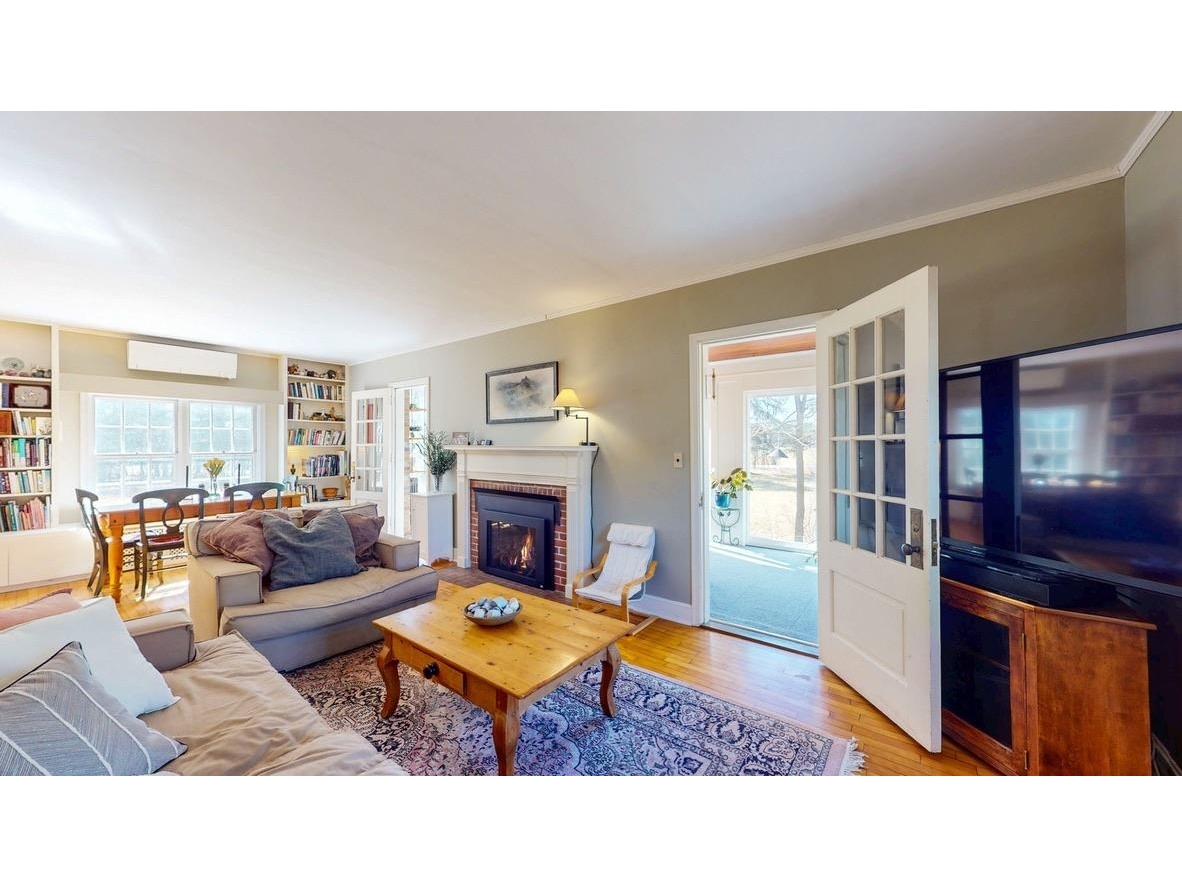 292 Chipman Park