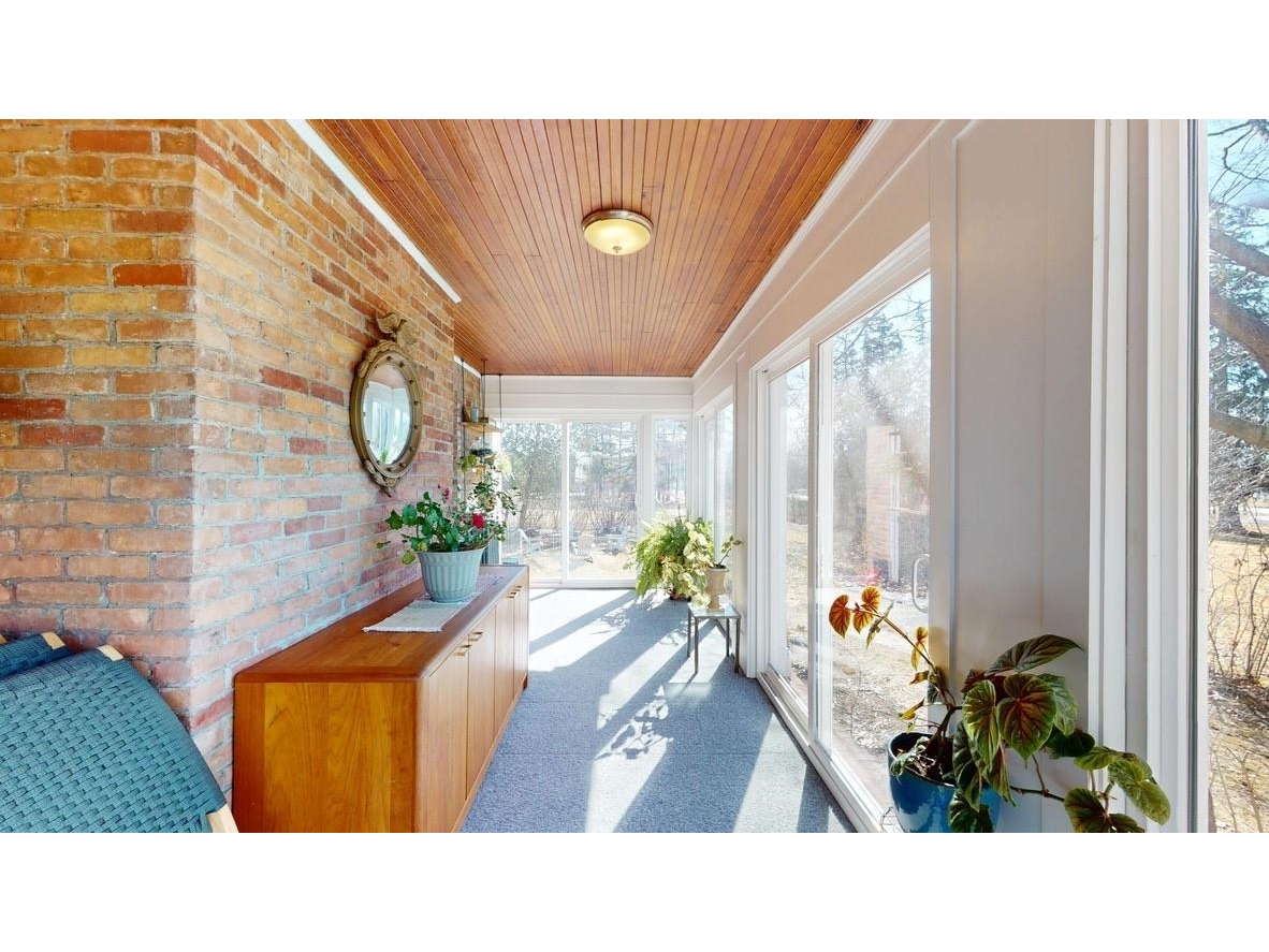 292 Chipman Park