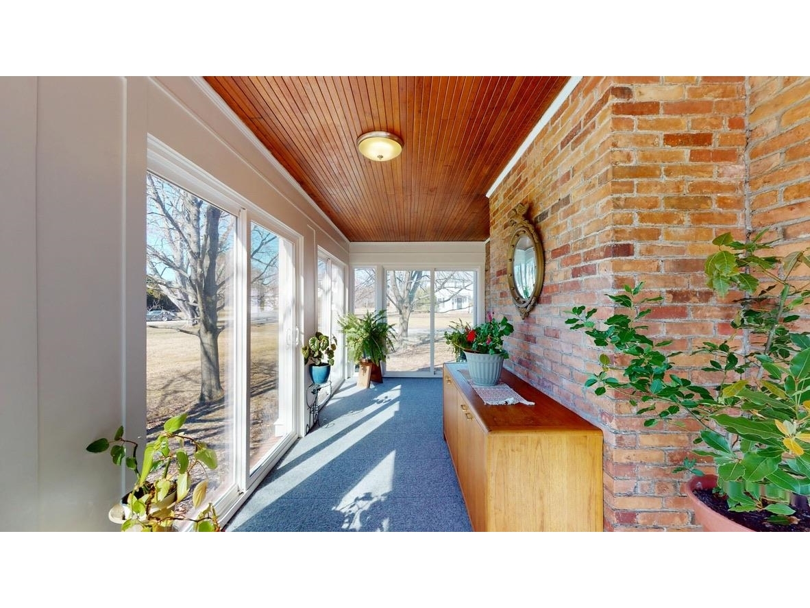 292 Chipman Park