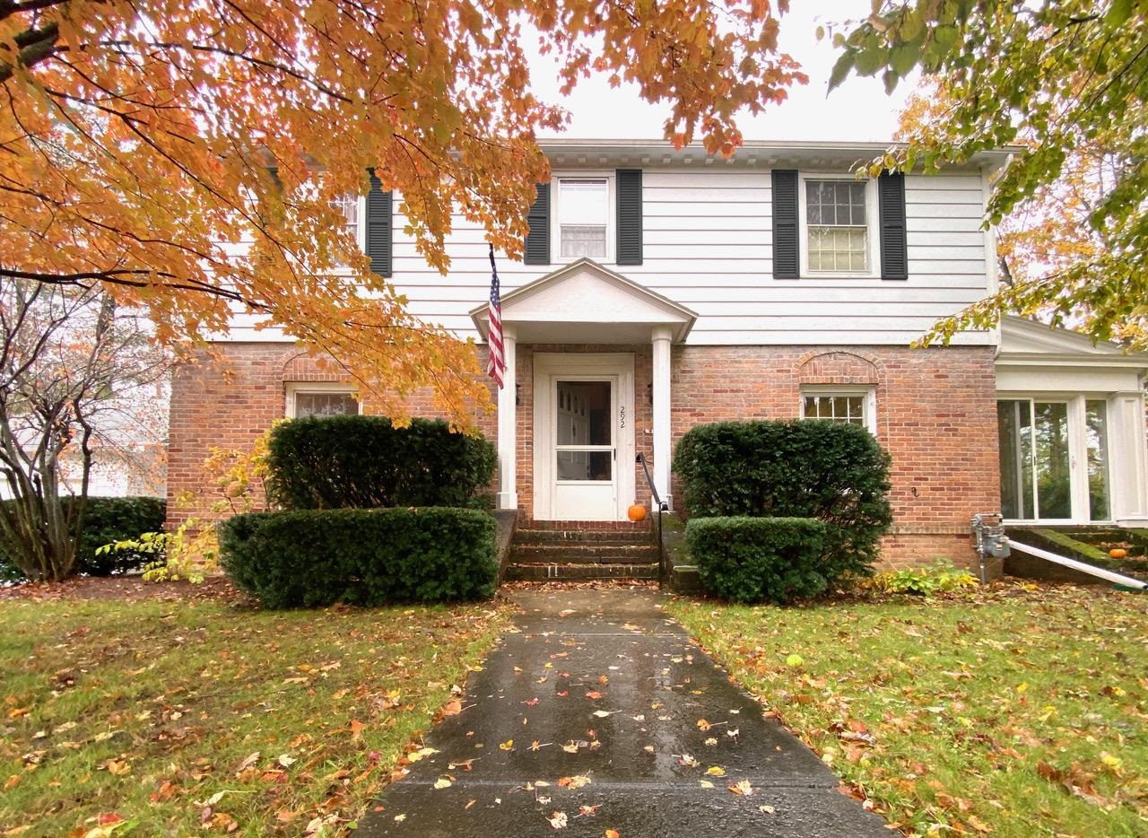 292 Chipman Park