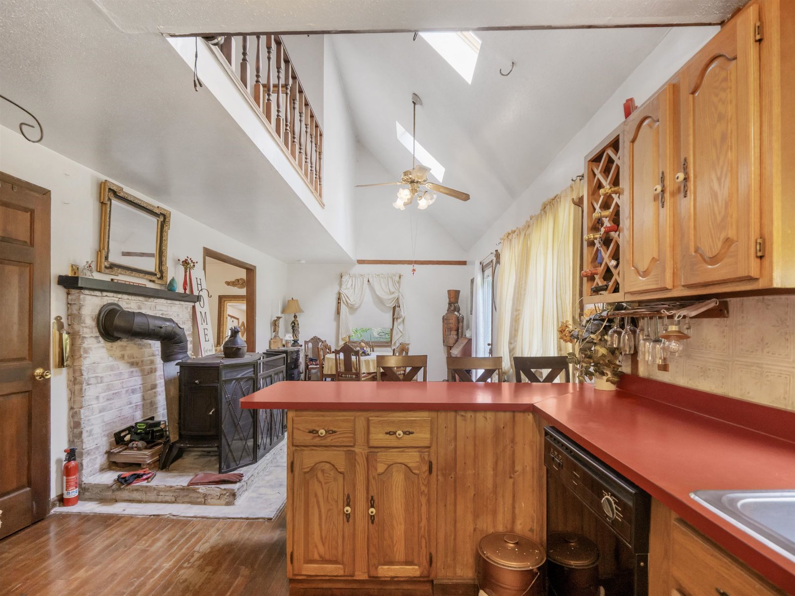 292 Ledgemere Point