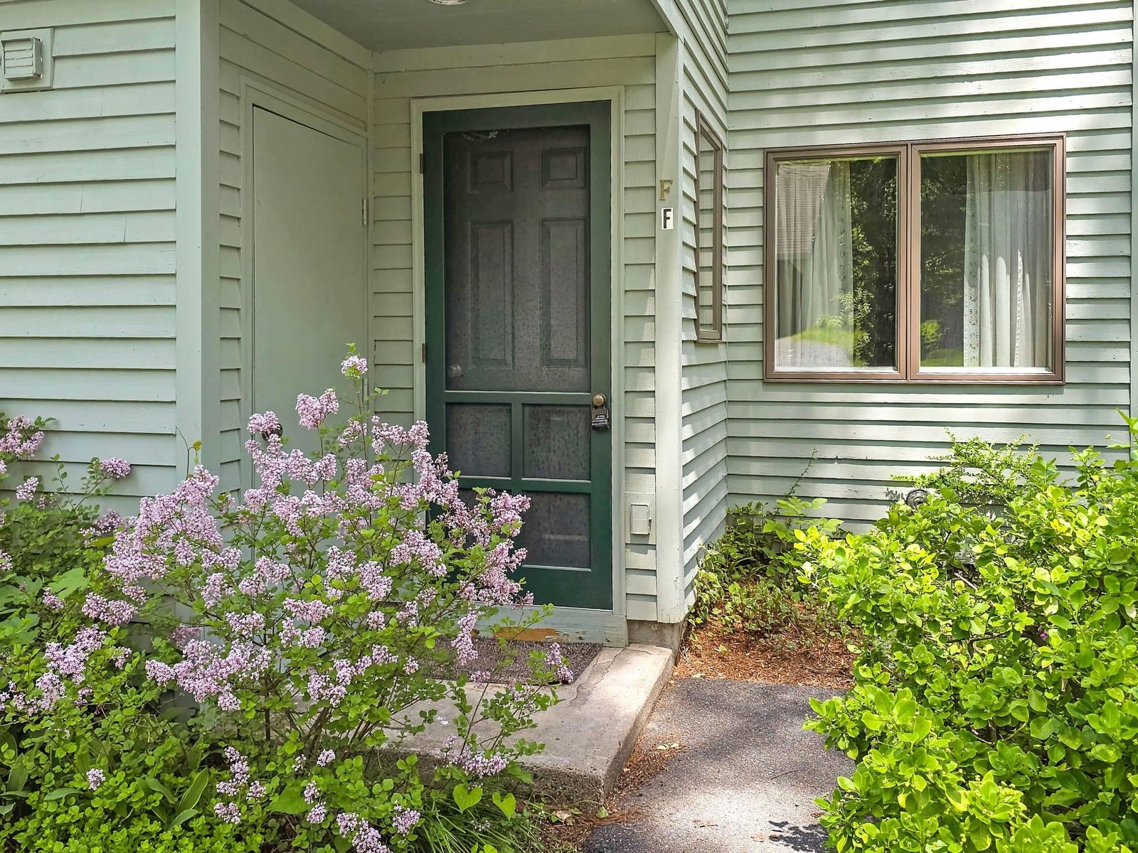292 Woodhaven Drive, Unit 9F