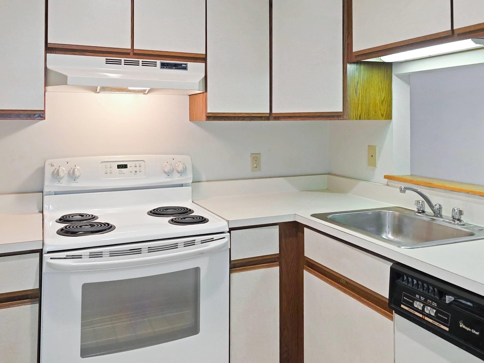 292 Woodhaven Drive, Unit 9F