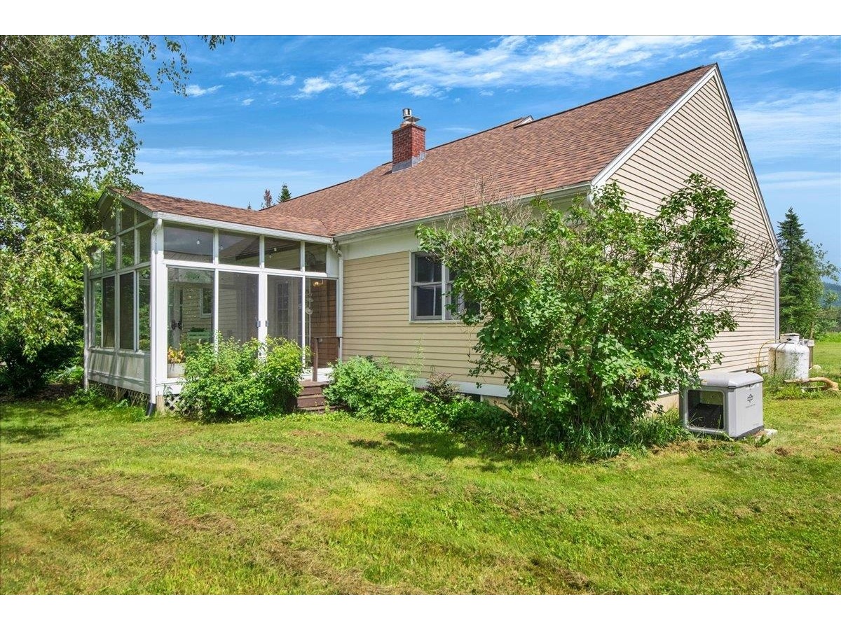 Screened-In Porch