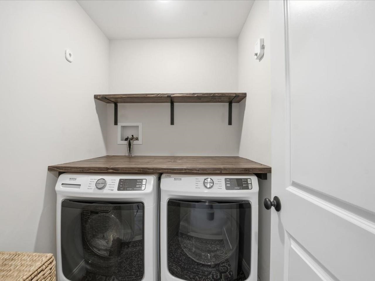 Laundry room on 2nd floor