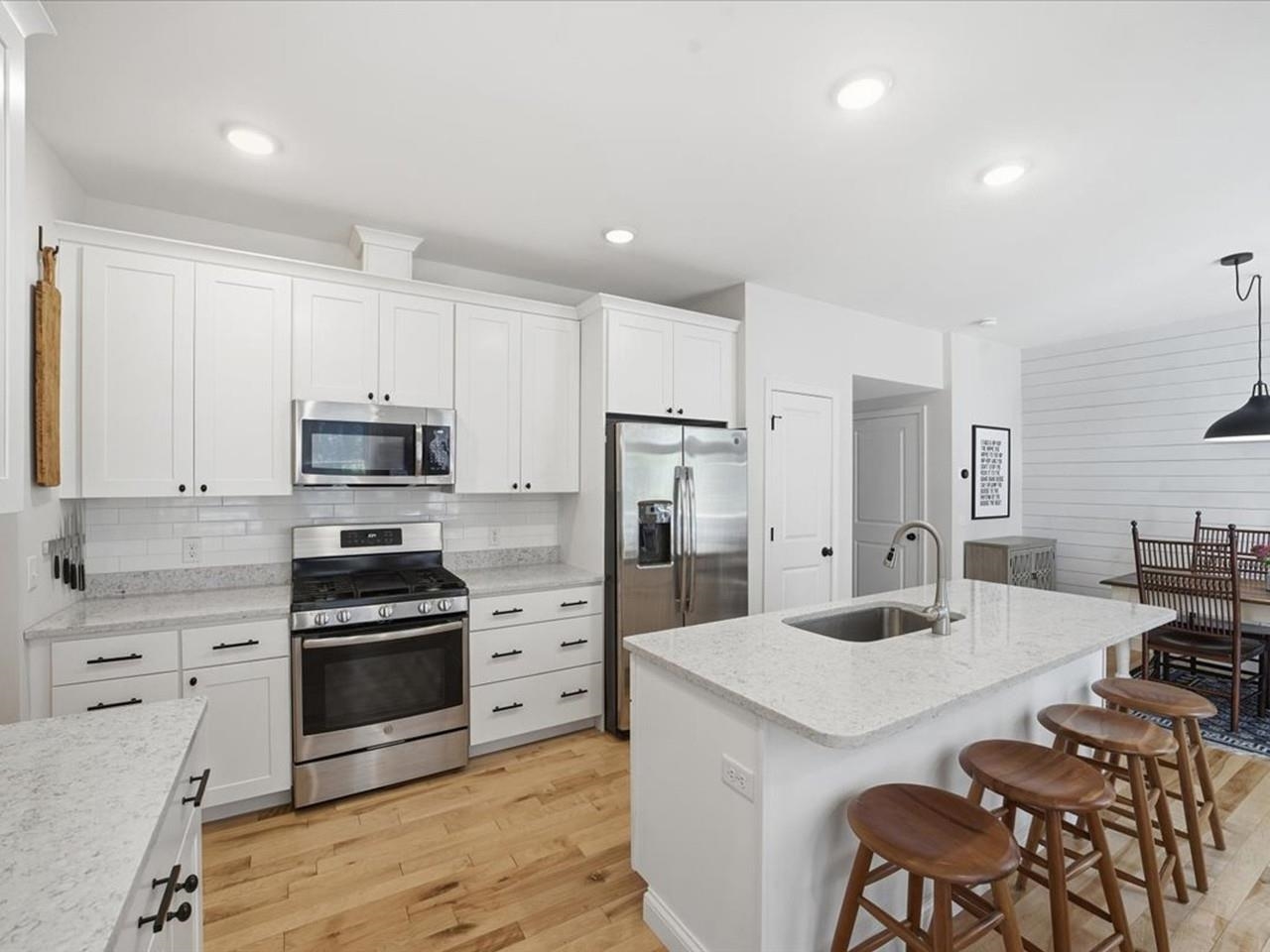 Gorgeous quartz countertops