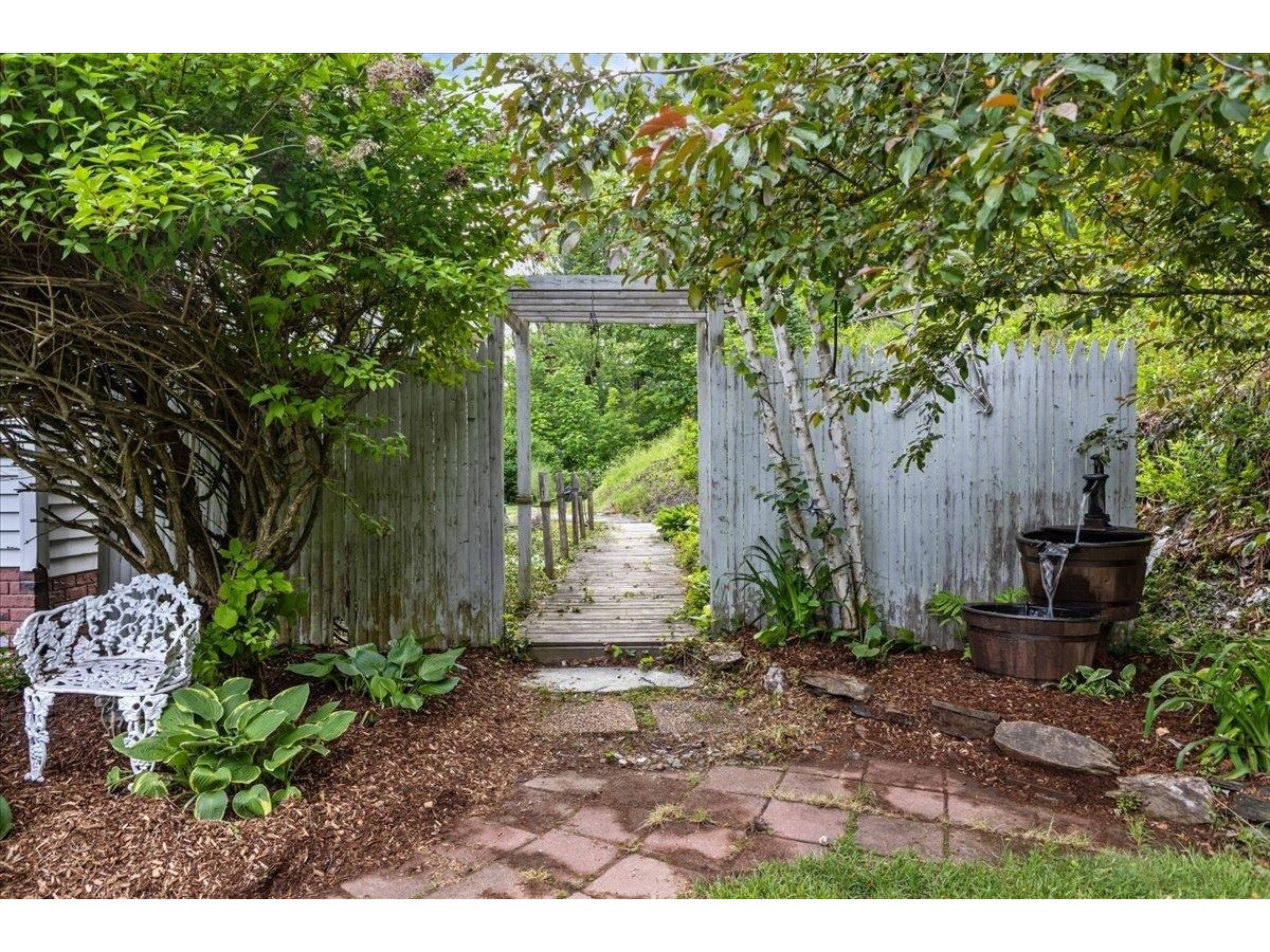 Entry to Backyard