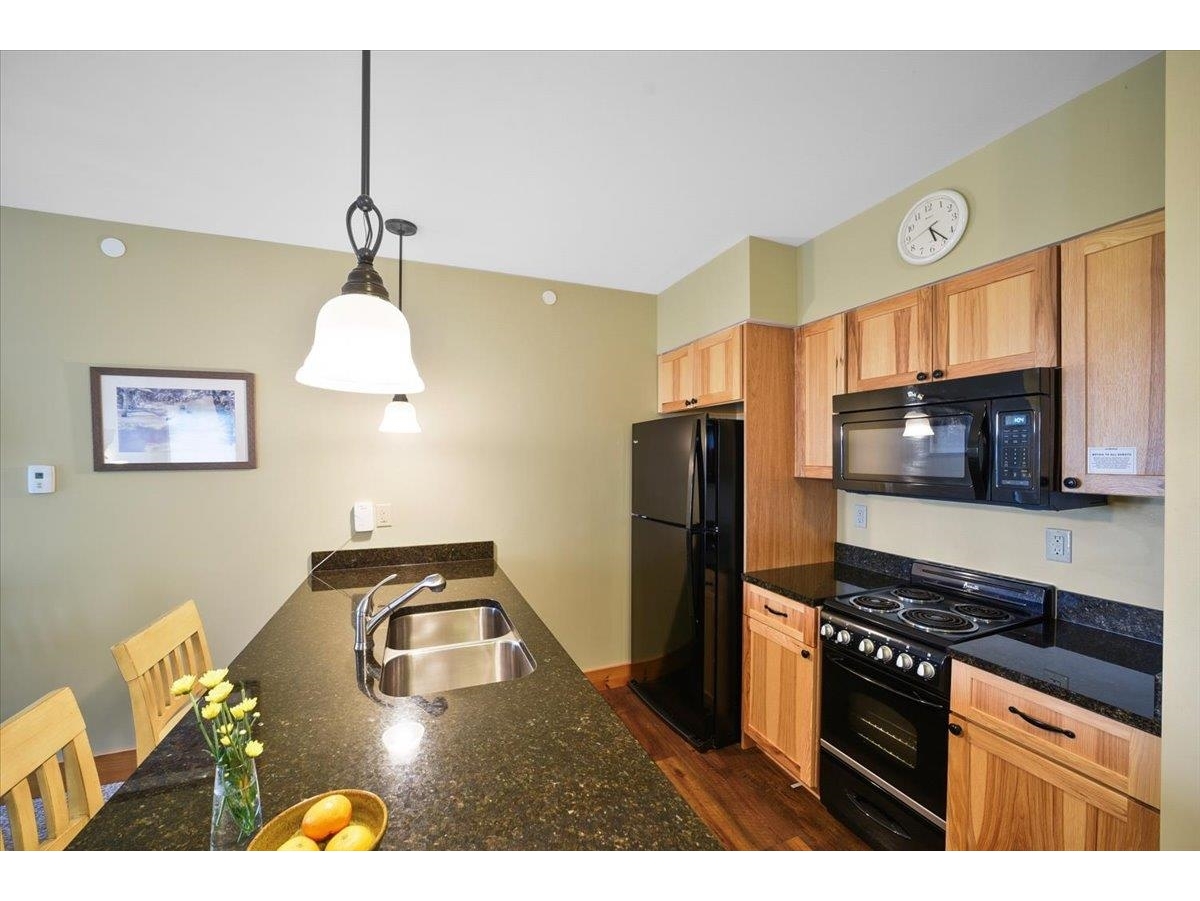 296 Bridge Road, Unit 4764