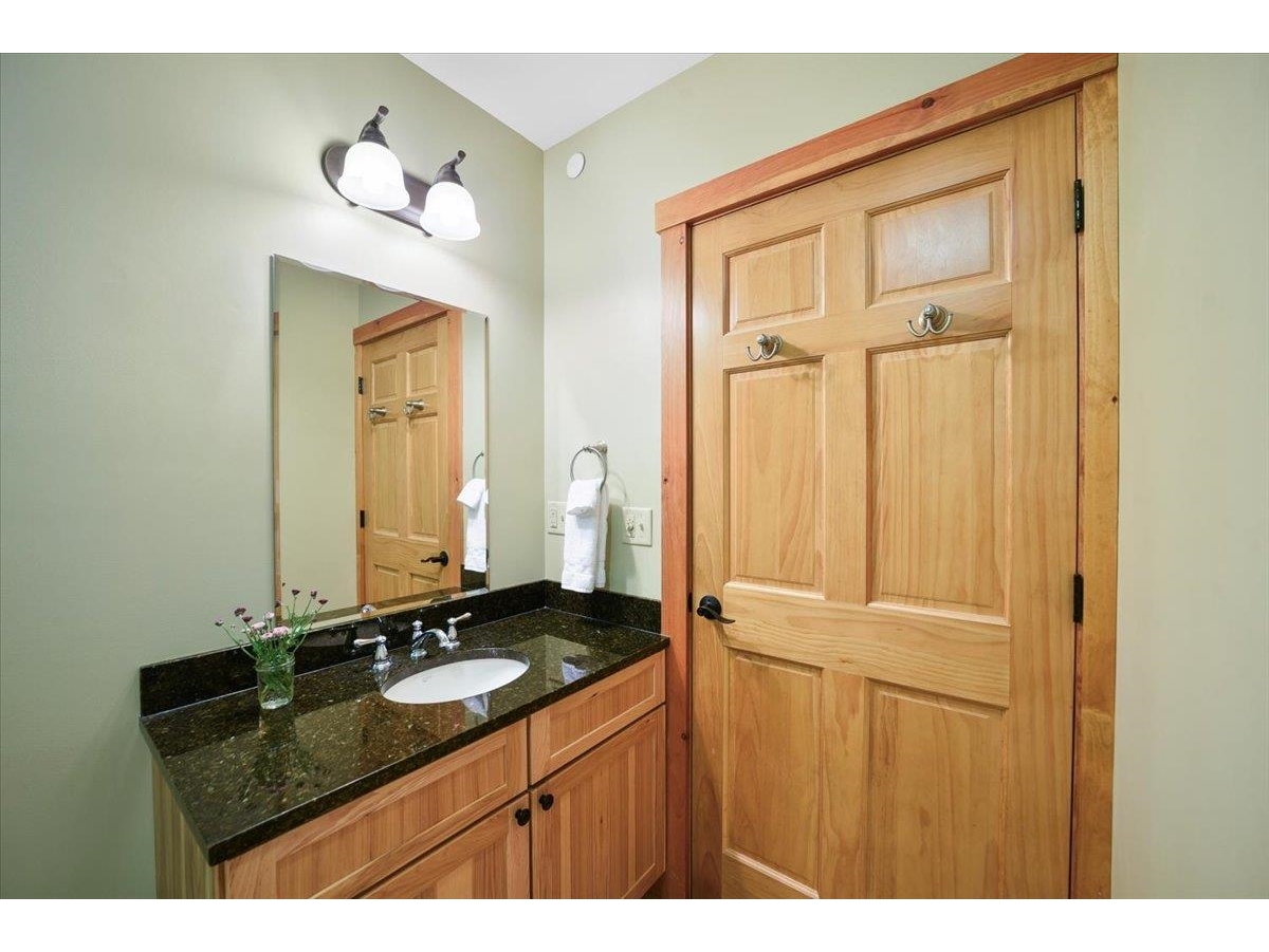 296 Bridge Road, Unit 4764