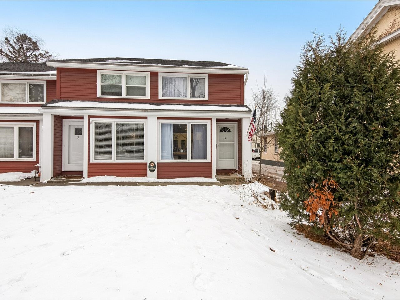 297 College Street, Unit 4