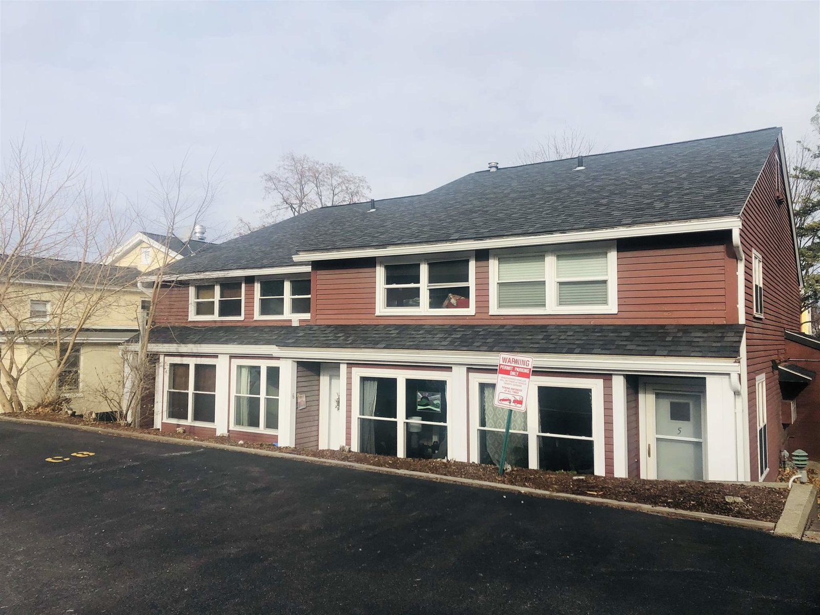 297 College Street, Unit 7C