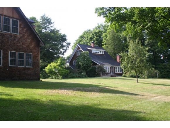 2979 Greenbush