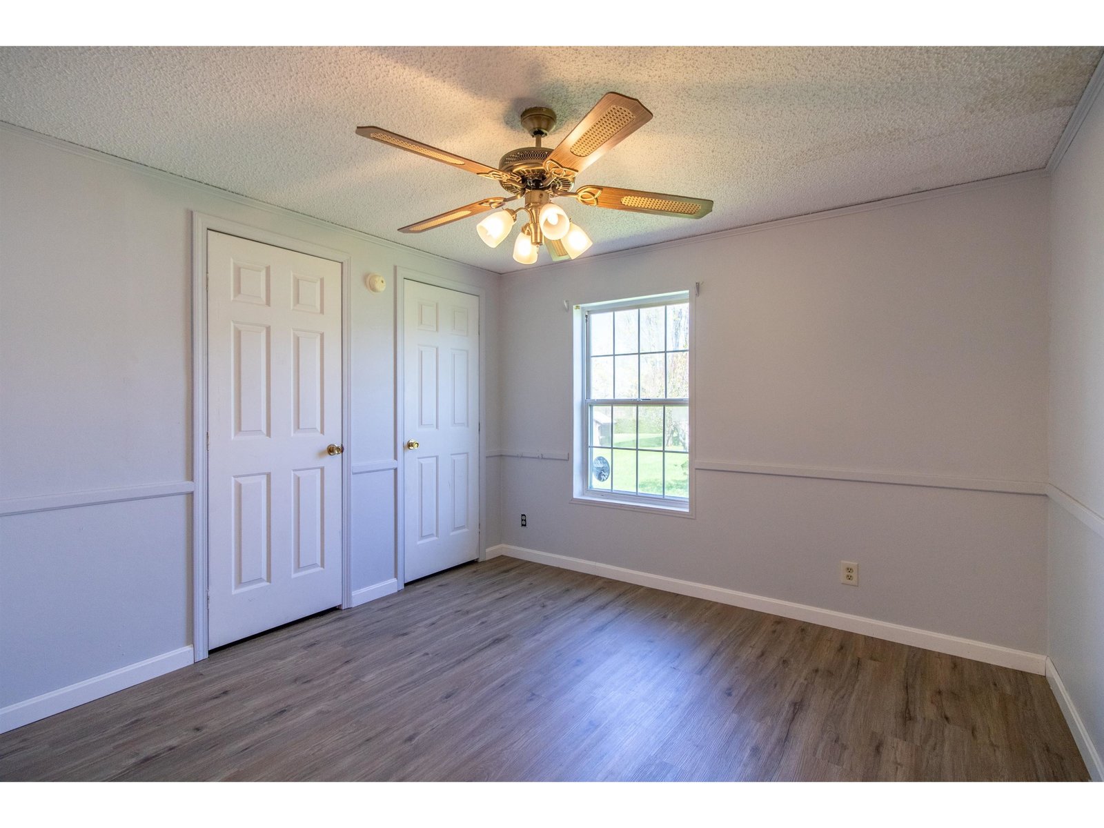 298 Memphremagog Views
