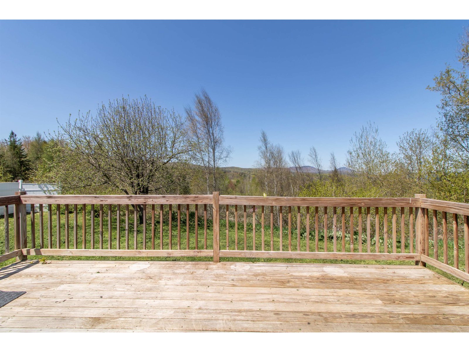 298 Memphremagog Views