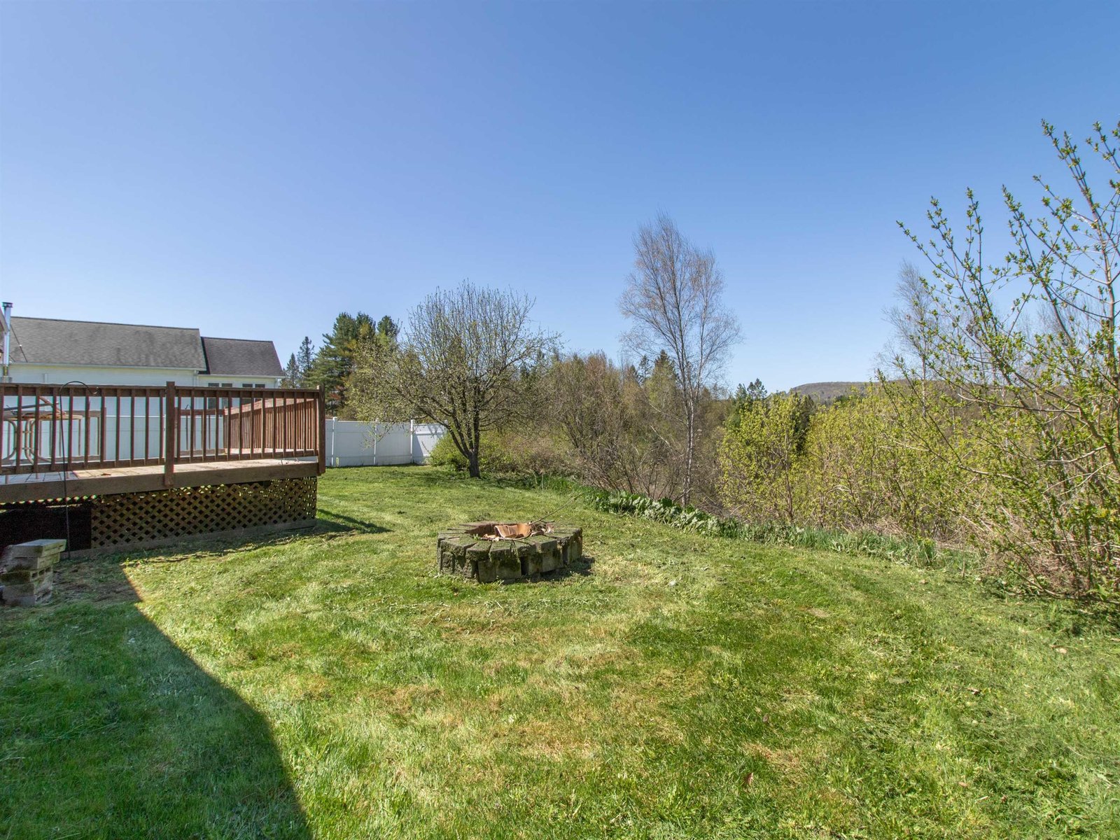 298 Memphremagog Views
