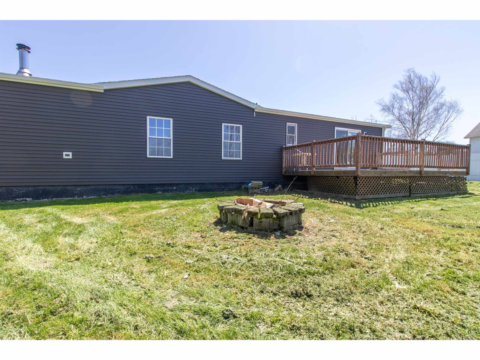 298 Memphremagog Views