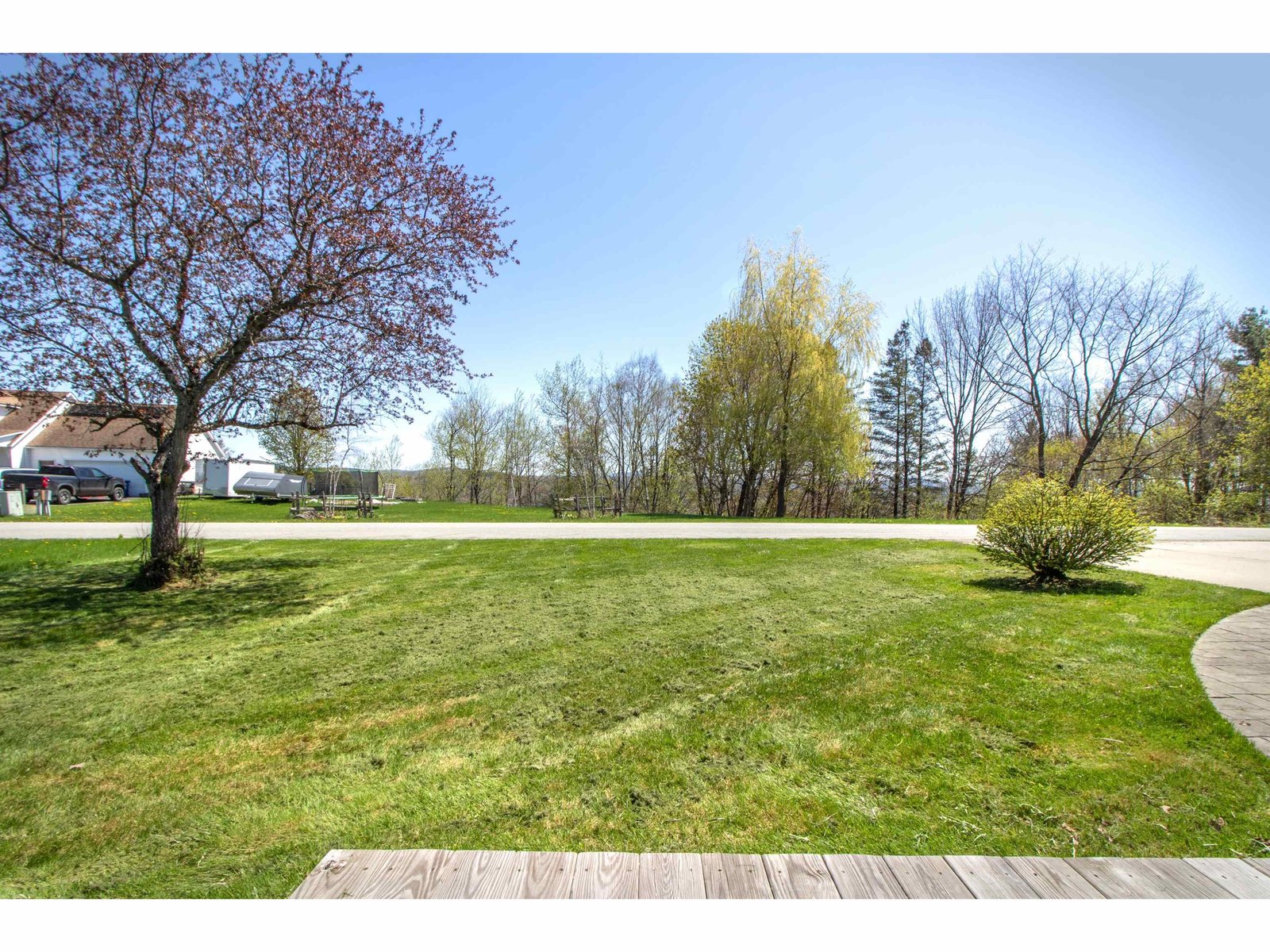 298 Memphremagog Views