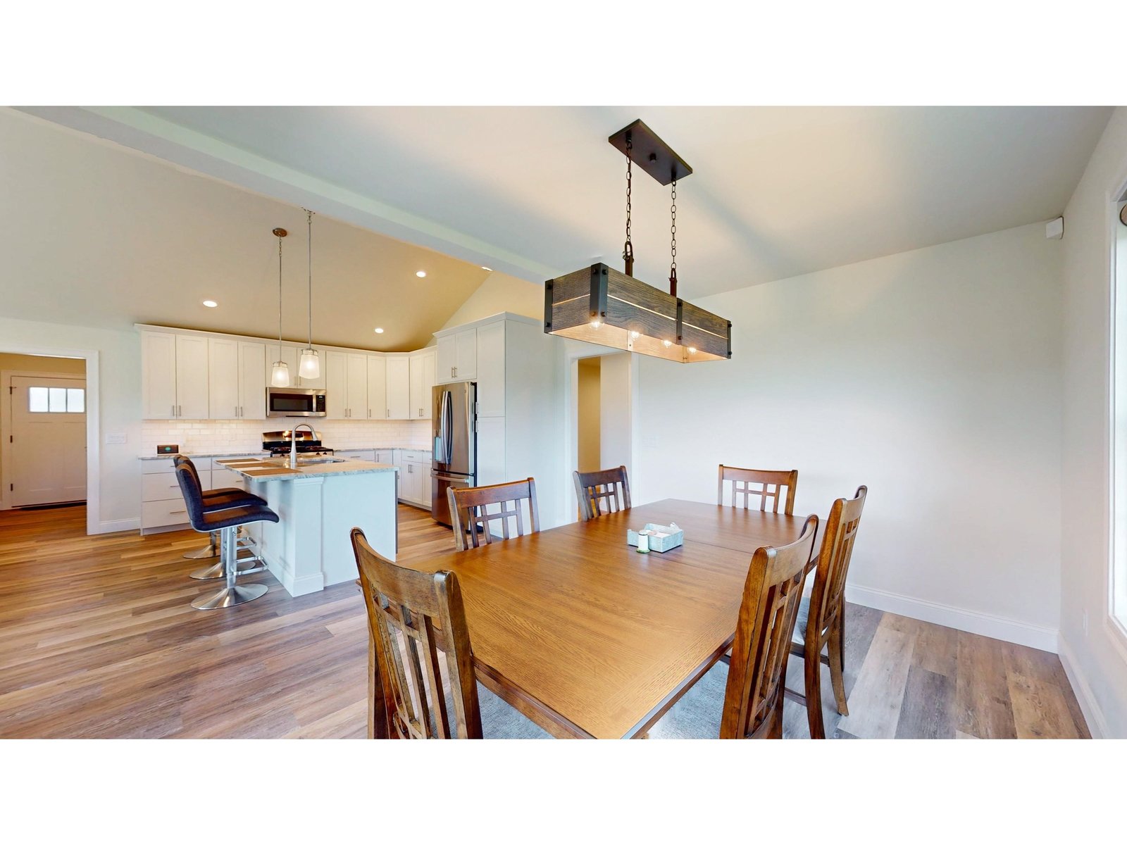 299 Commodore Drive