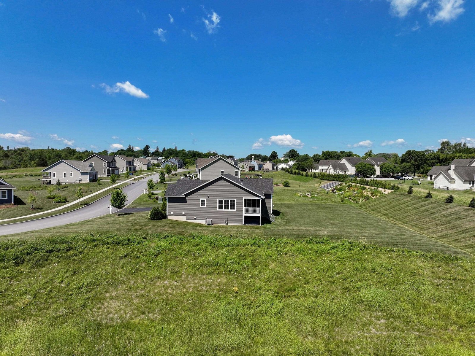 299 Commodore Drive