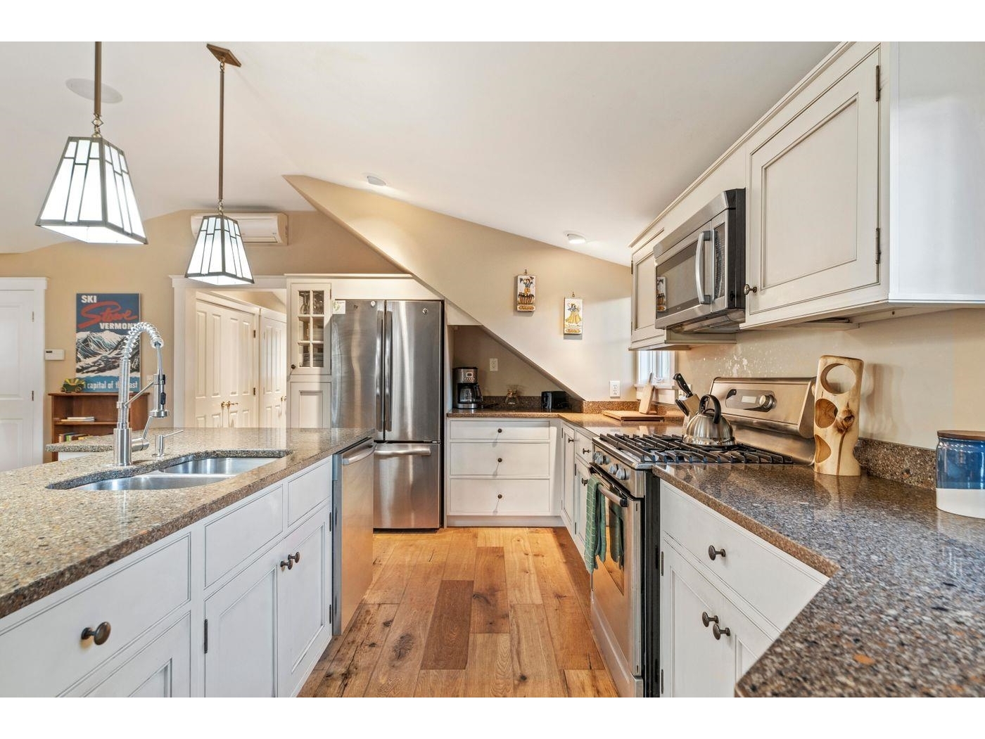 299 Mountain Road