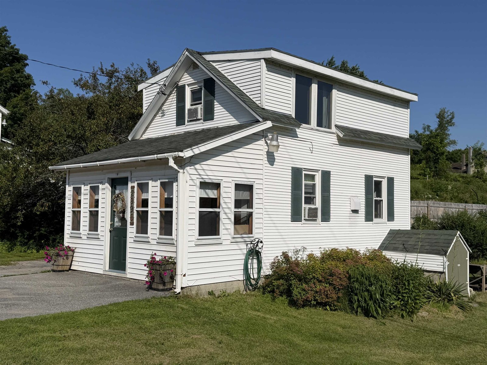 2996 Leicester Whiting Road, Leicester