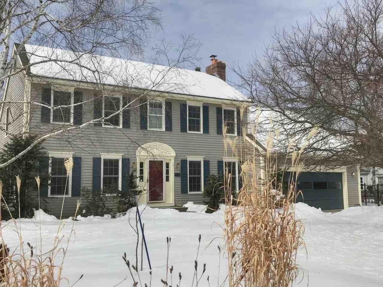 3 Bay Court