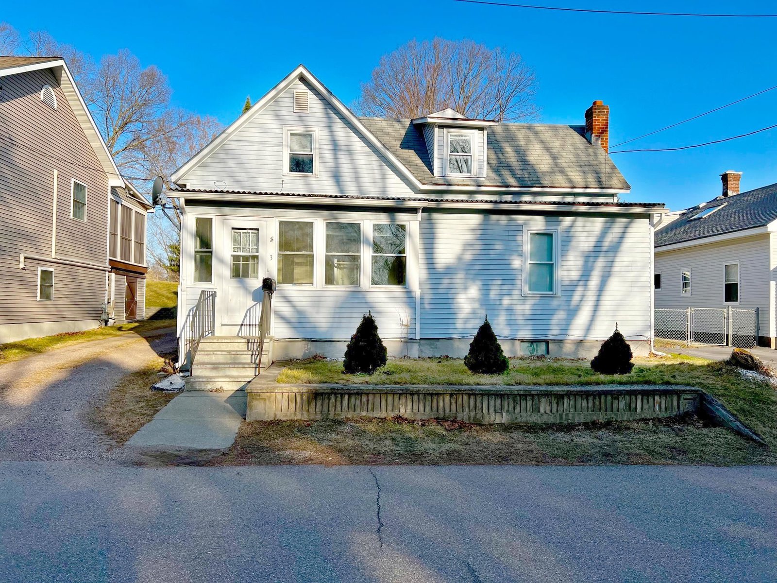 3 Camp Street