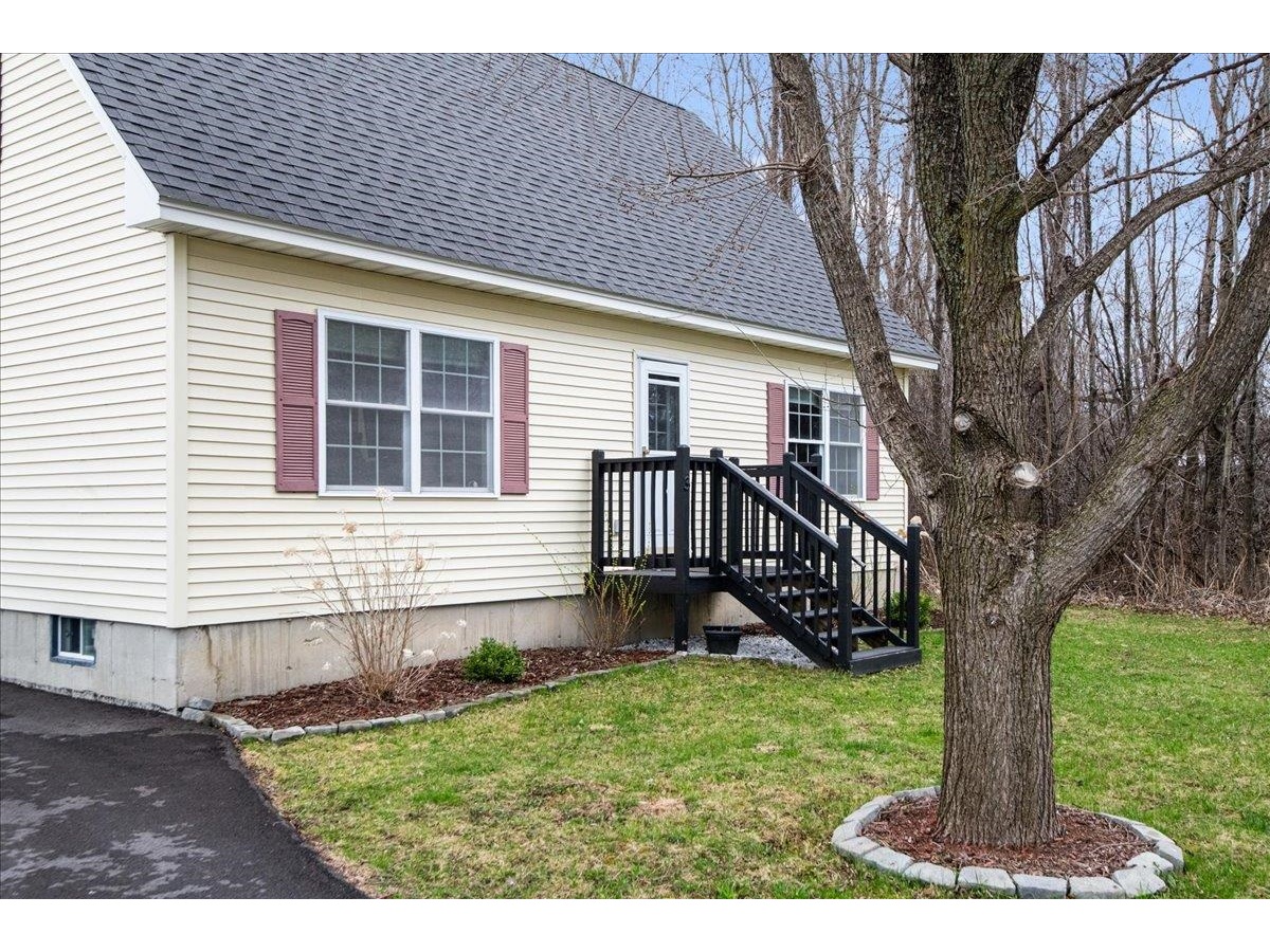 3 Cota Court