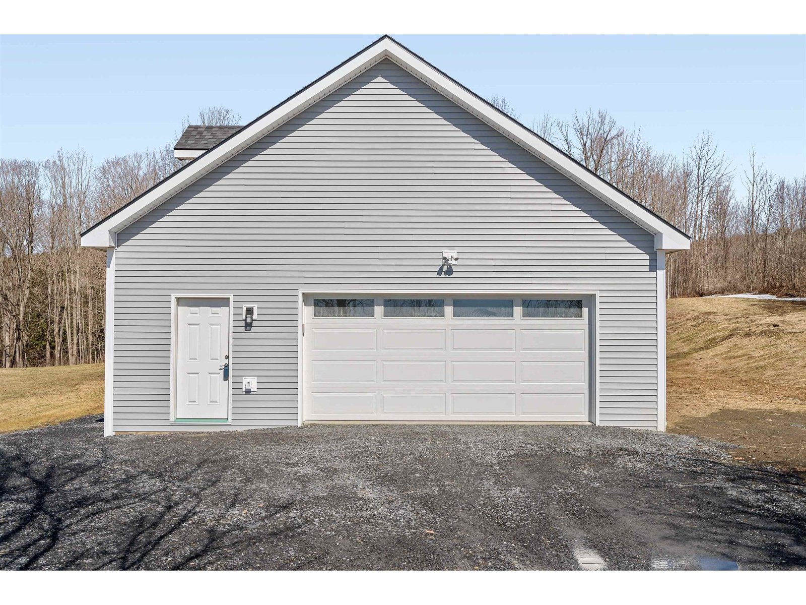 3 Countryside Drive