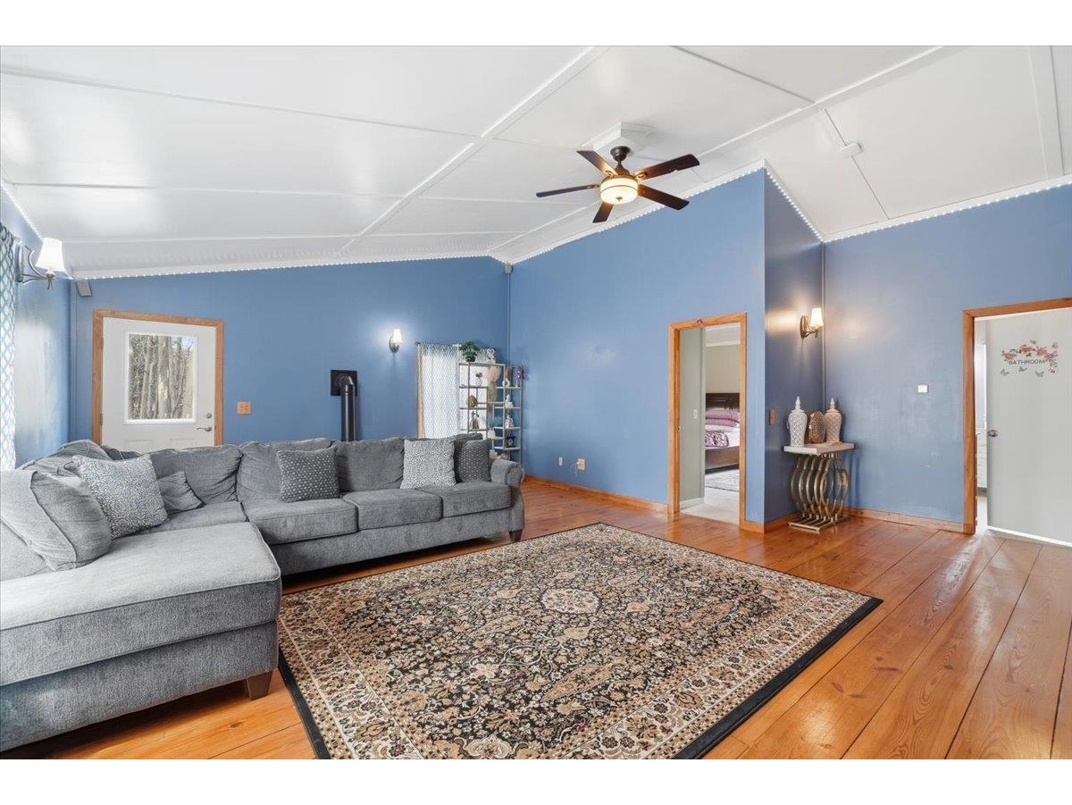 3 Duval Street