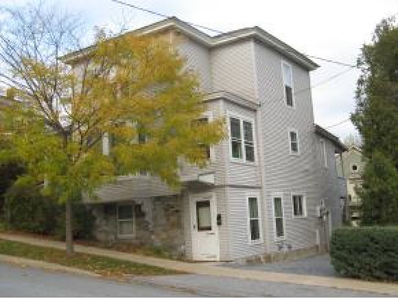 3 East St
