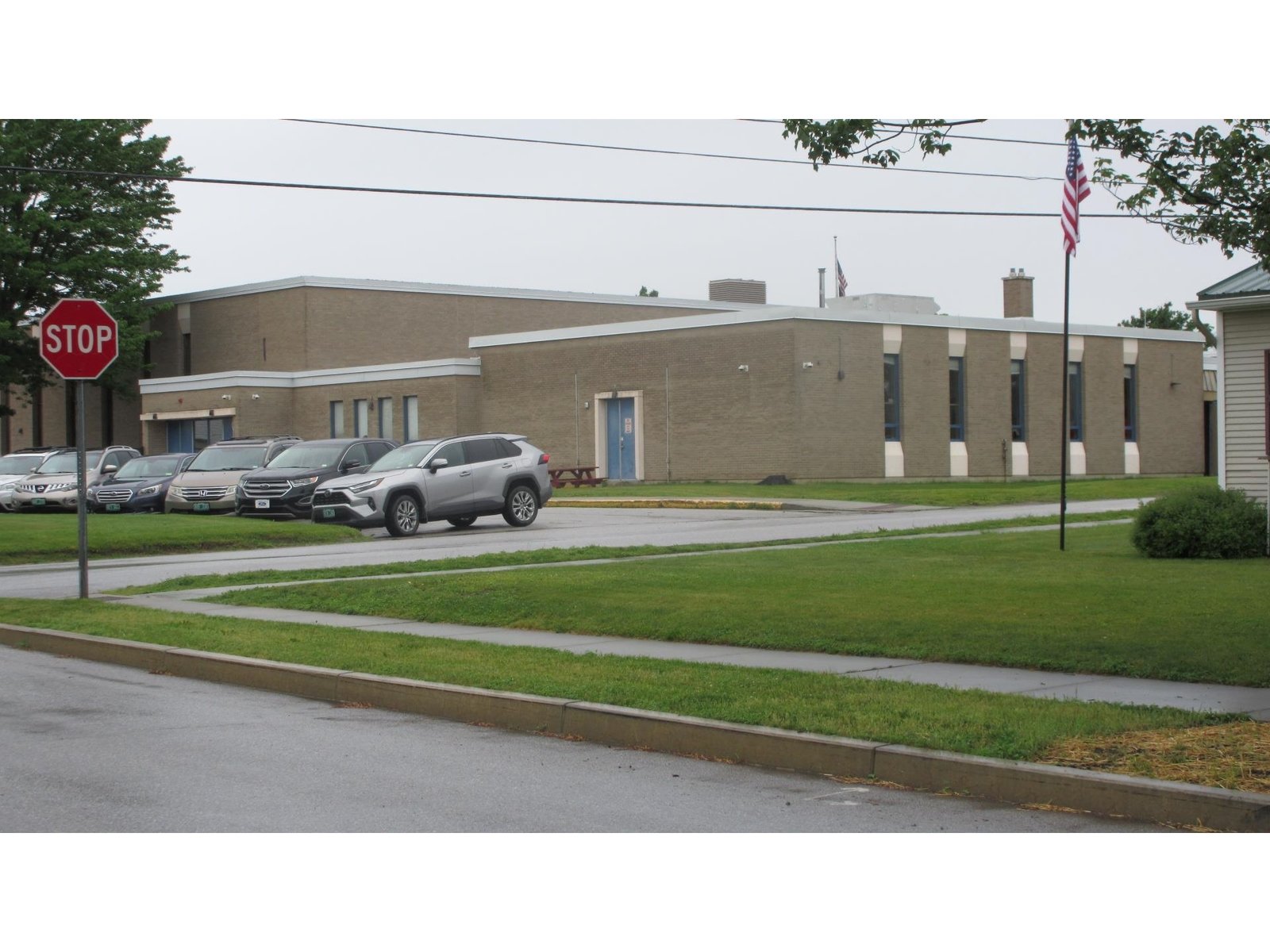 View of elementary school from driveway